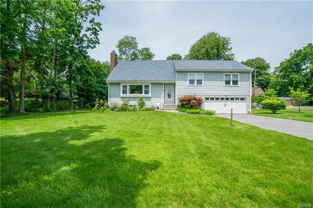 Property Photo:  24 Homeside Lane  NY 10605 