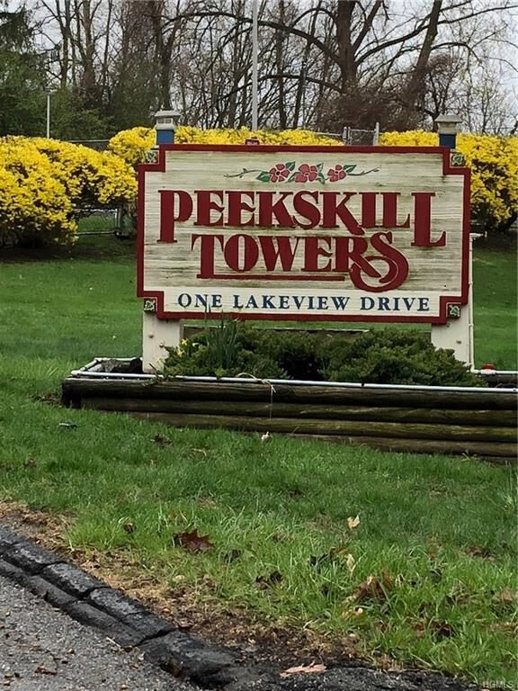 Property Photo:  1 Lakeview Drive 1M  NY 10566 