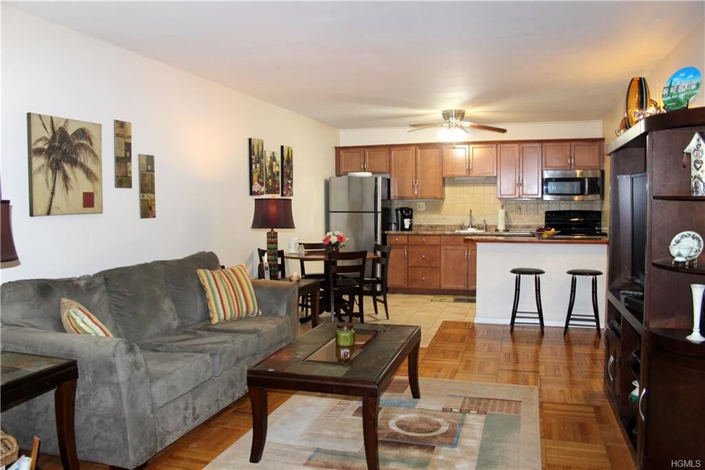 Property Photo:  1840 Crompond Road 1A5  NY 10566 