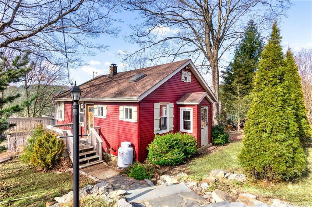 Property Photo:  95 Montrose Drive  NY 10512 