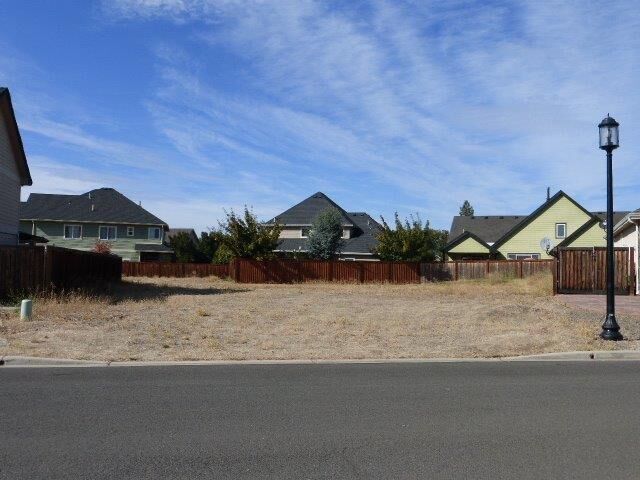 2163 Jeremy Street  Central Point OR 97502 photo