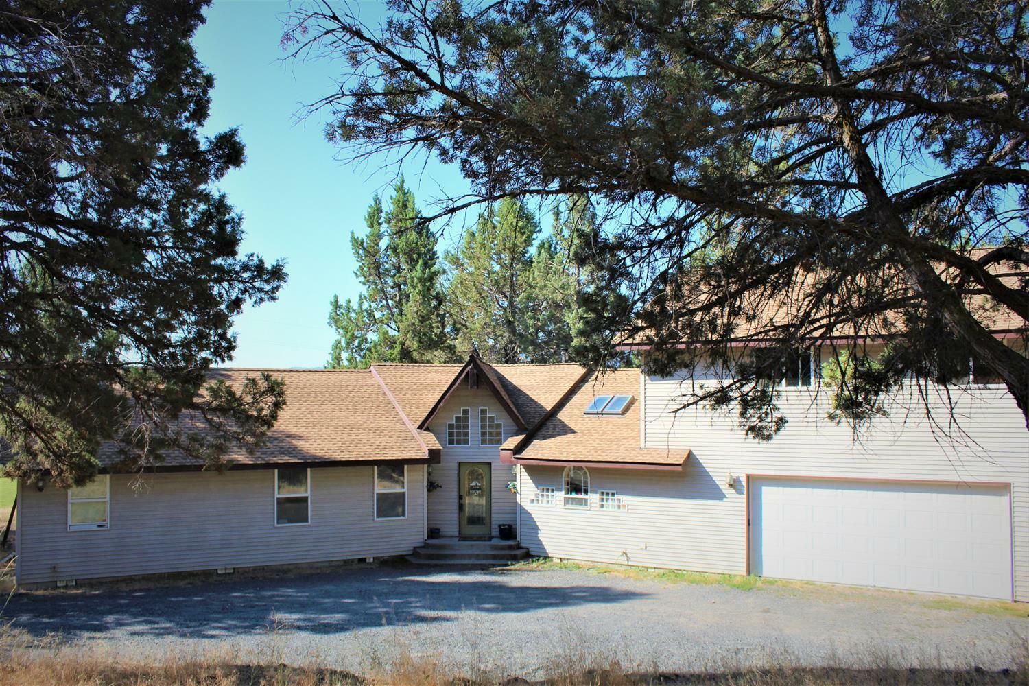 Property Photo:  20203 N Poe Valley Road  OR 97603 