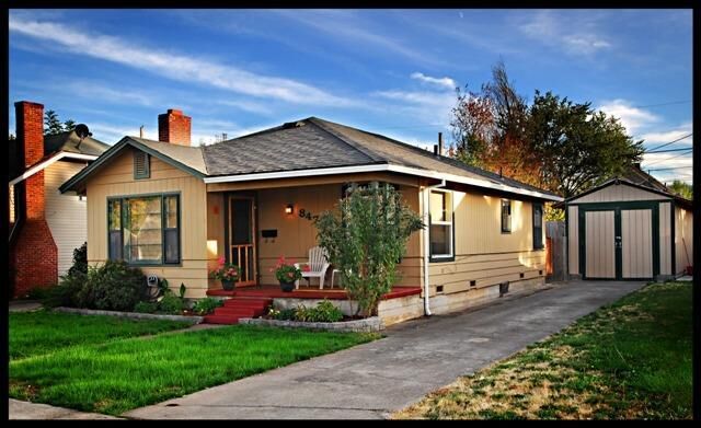 Property Photo: 847 W 14th Street OR 97501