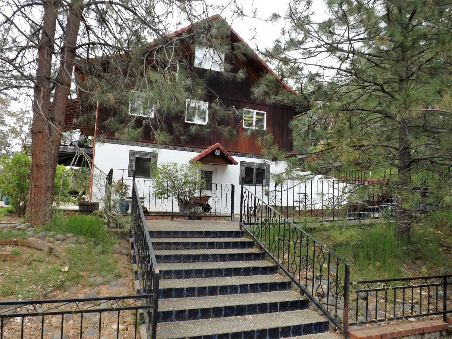 Property Photo: 8330 Hwy 238 OR 97530