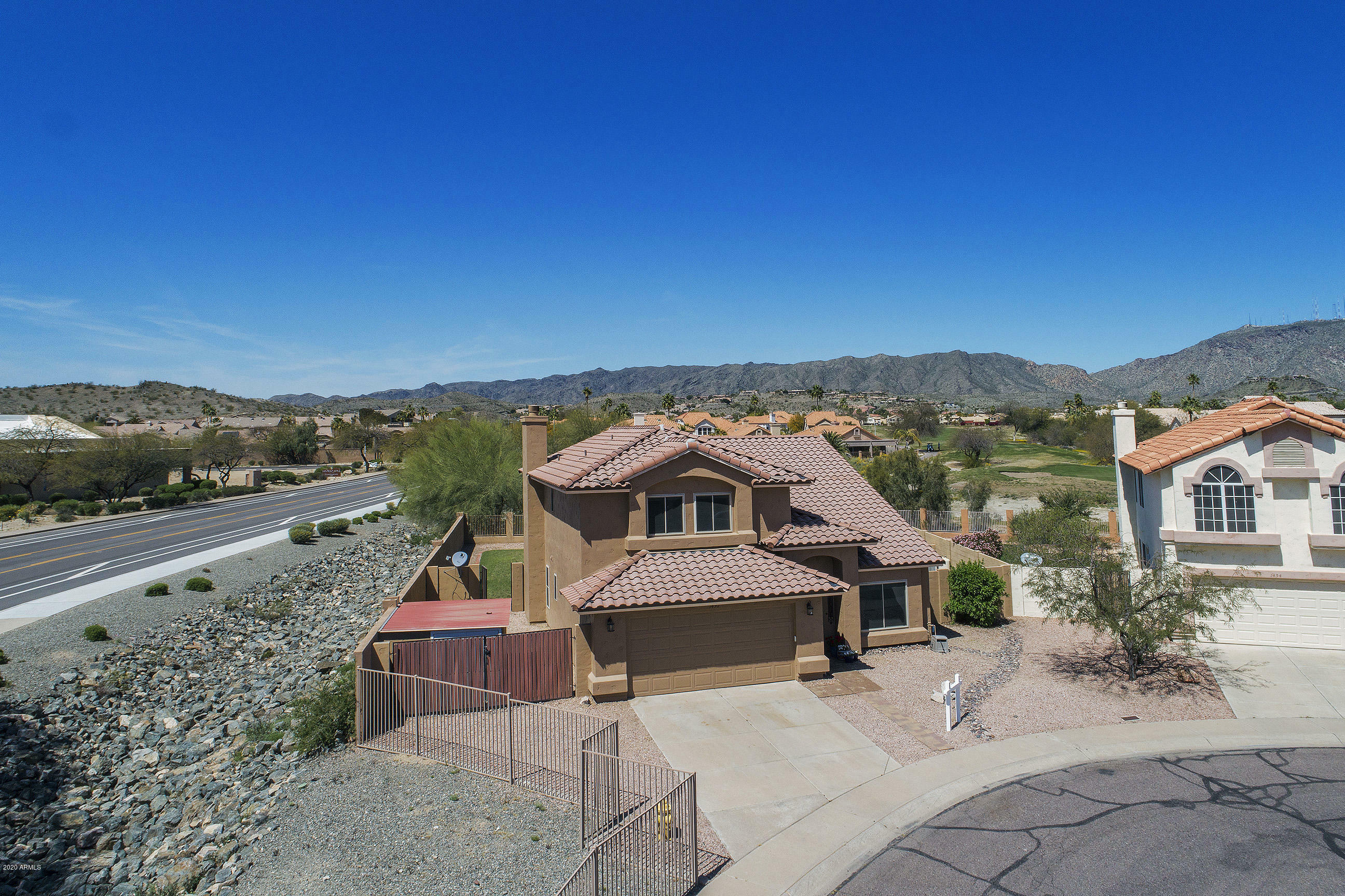 Property Photo:  1430 E Windsong Drive  AZ 85048 