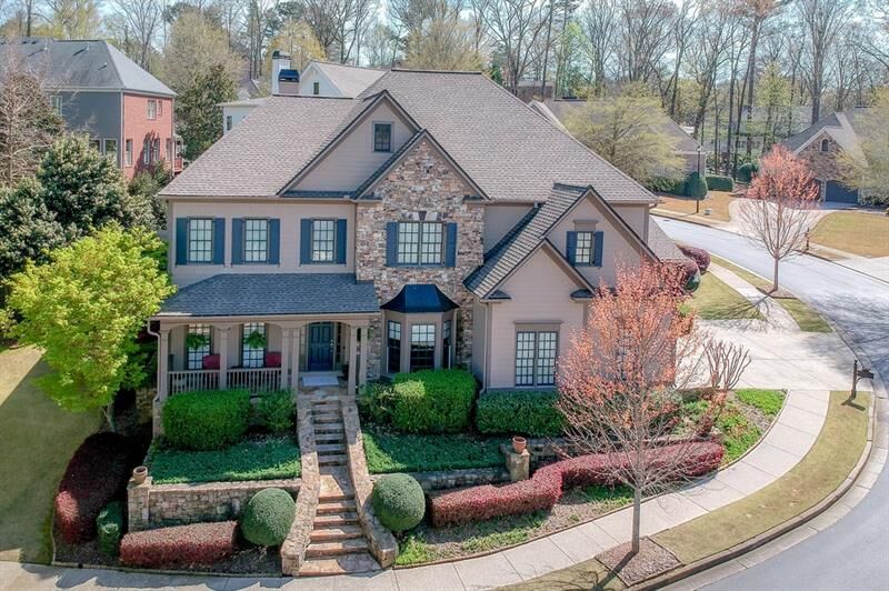 Property Photo:  3035 Woodvale Court  GA 30022