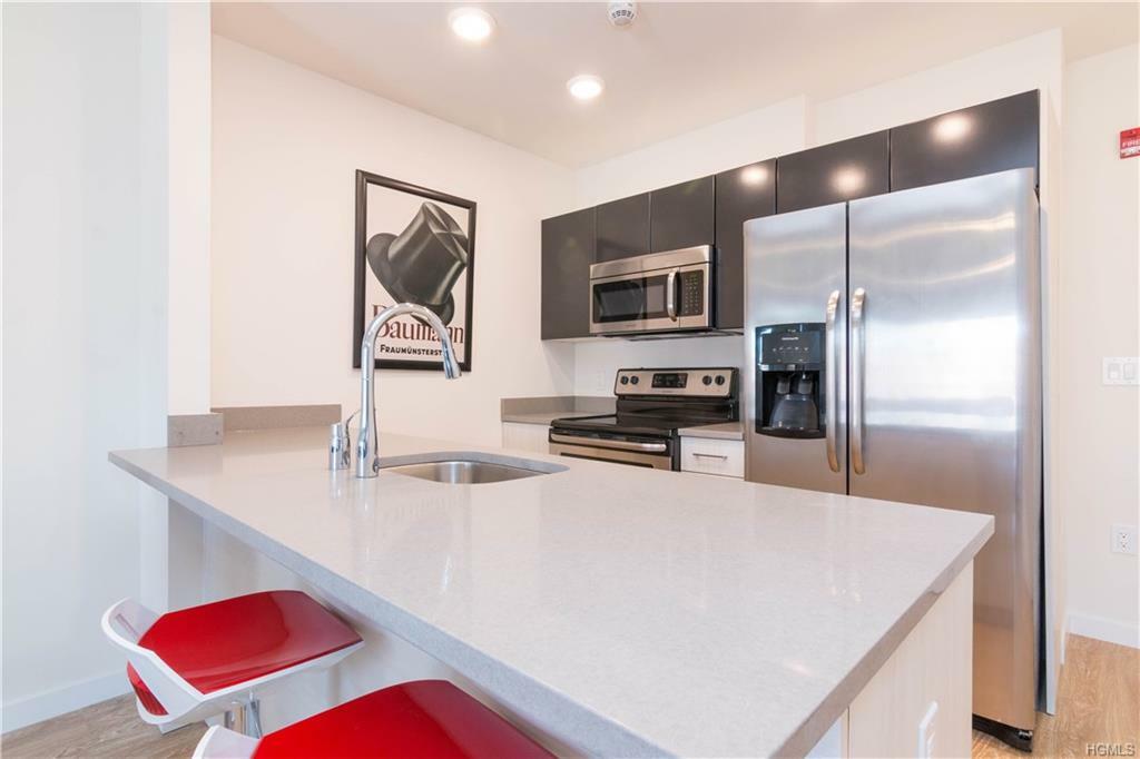 Property Photo:  120 N Pearl Street 311  NY 10573 