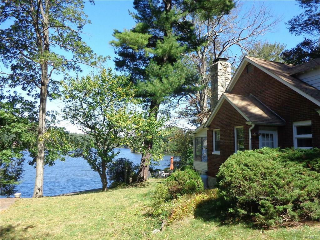 Property Photo:  187 Lake Drive  NY 10537 