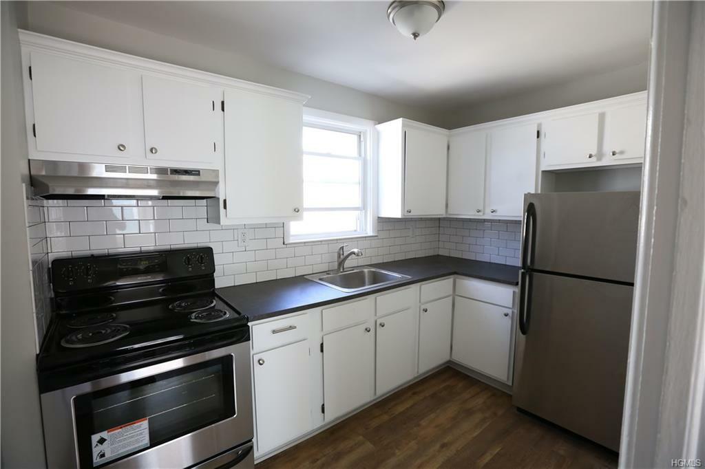 Property Photo:  209 Walnut Street 2  NY 10566 