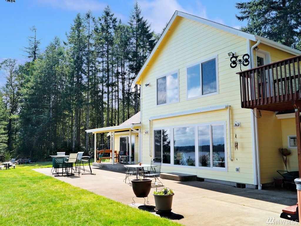 Property Photo: 231 E Tamarack Lane WA 98584