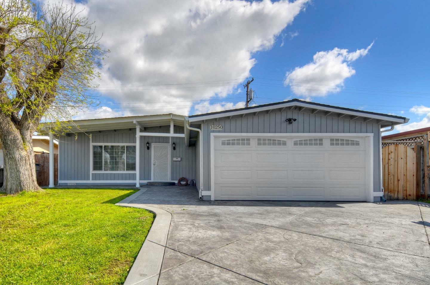 Property Photo:  10250 Endfield Way  CA 95127 