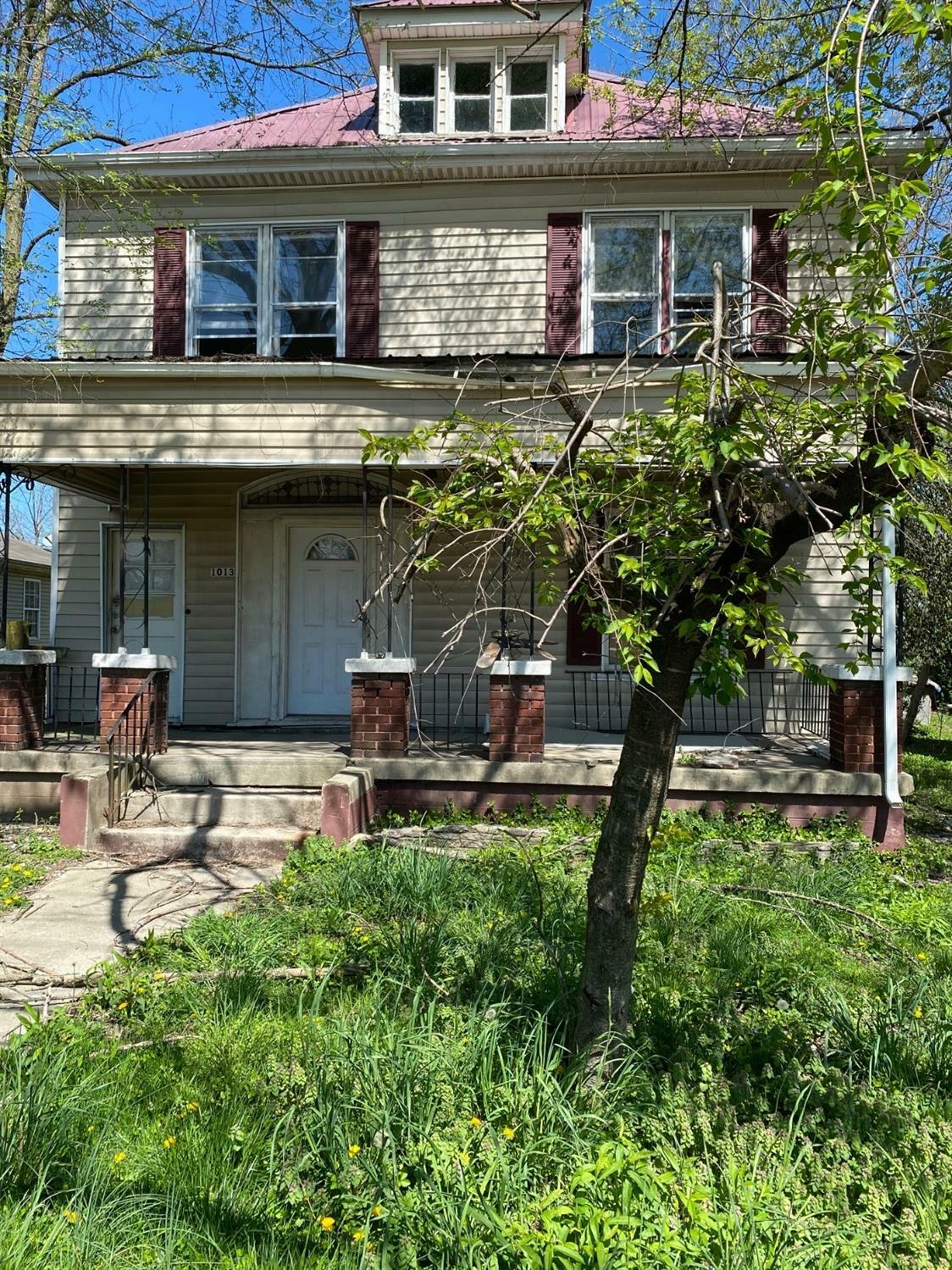 Property Photo:  1013 East Main Street  KY 40475 