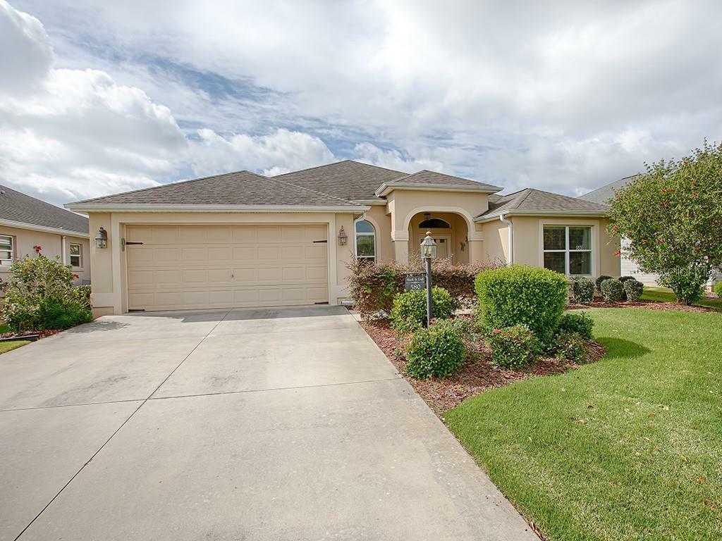 Property Photo:  580 Beville Place  FL 32163 