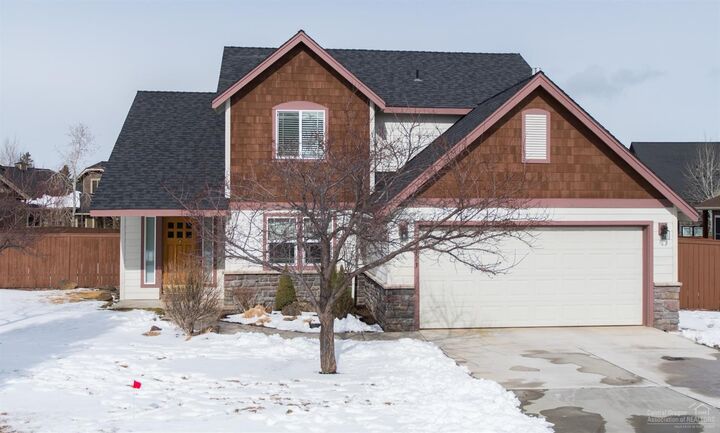 61143 Hilmer Creek Drive  Bend OR 97702 photo