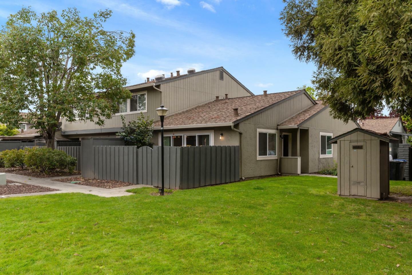 Property Photo:  484 Daisydell Court  CA 95129 