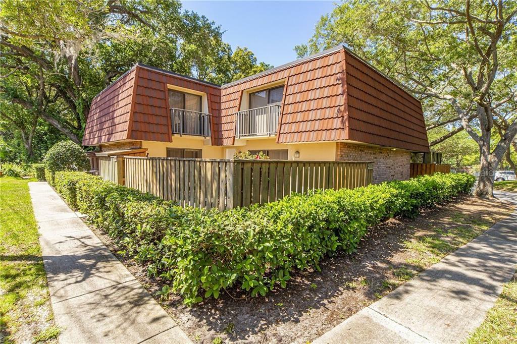 Property Photo: 2714 3rd Court FL 34684