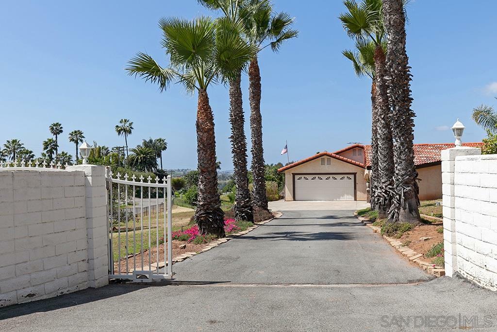 Property Photo: 406 Mason CA 92084