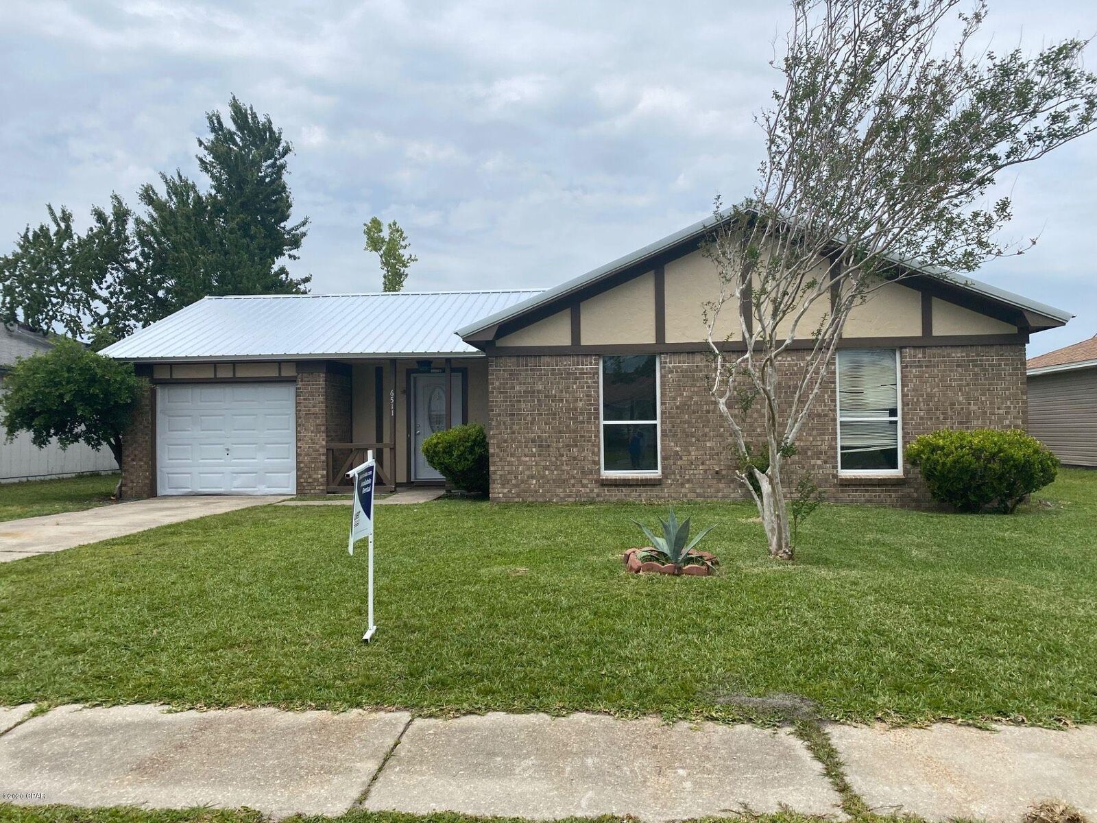 Property Photo: 6511 Enzor Street FL 32404