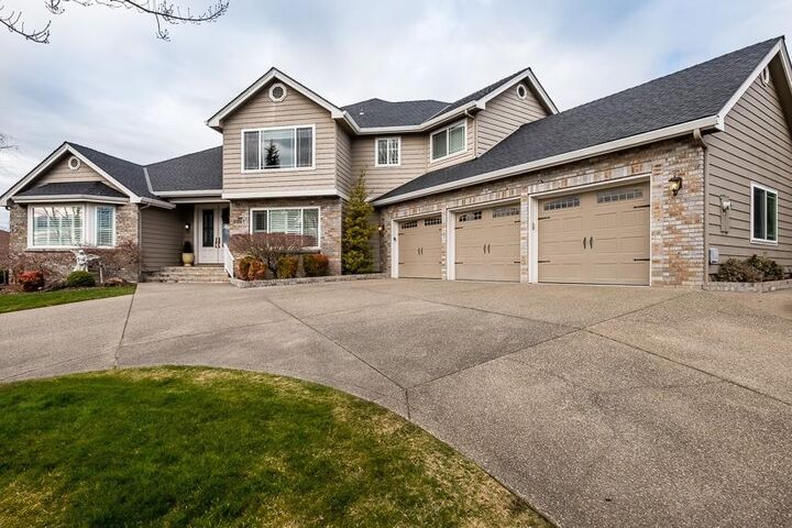 3951 Southview Terrace  Medford OR 97504 photo