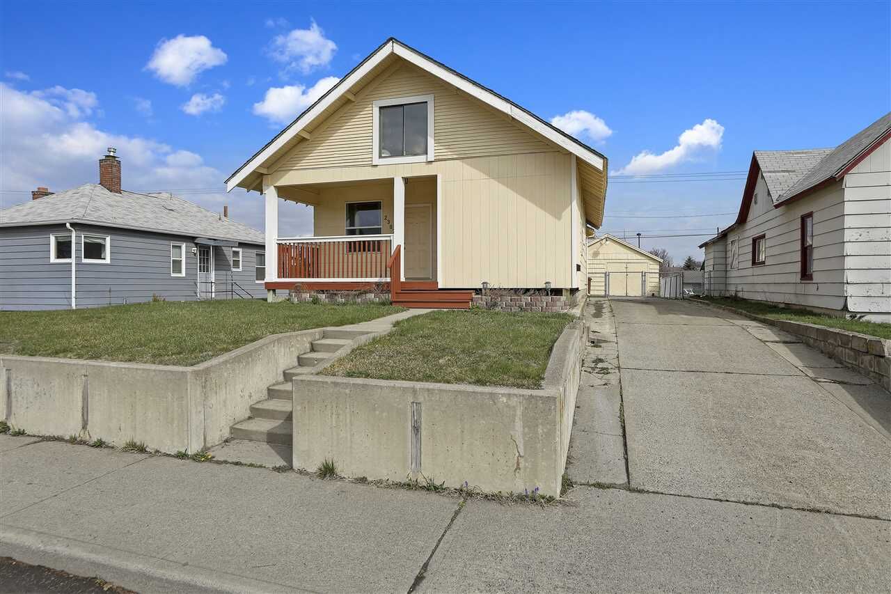 Property Photo:  2307 E Empire Ave  WA 99207 