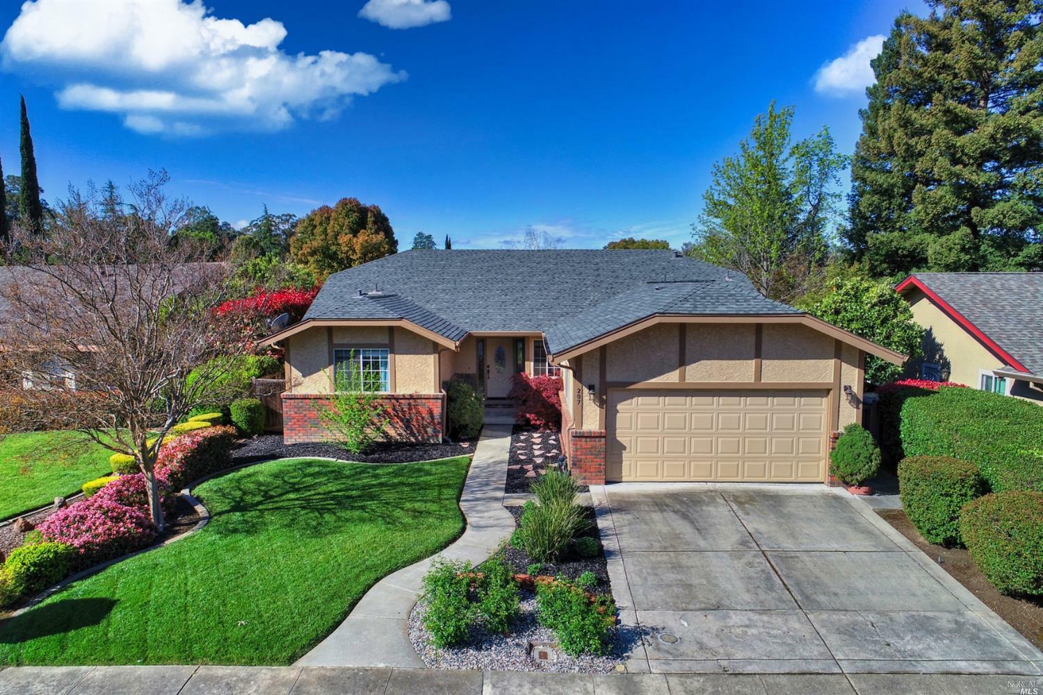 207 Bighorn Court  Vacaville CA 95687 photo