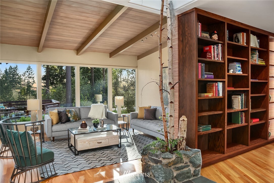Property Photo: 14051 Hilltop Lane NW WA 98177