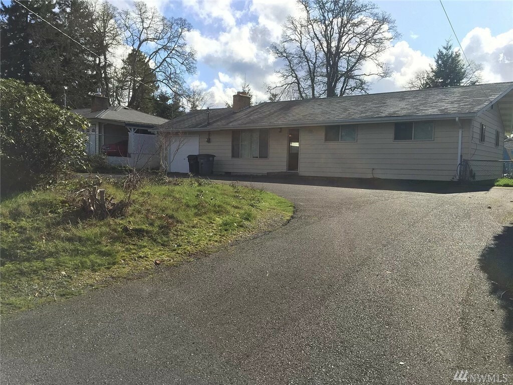 Property Photo:  9110 Winona St SW  WA 98498 