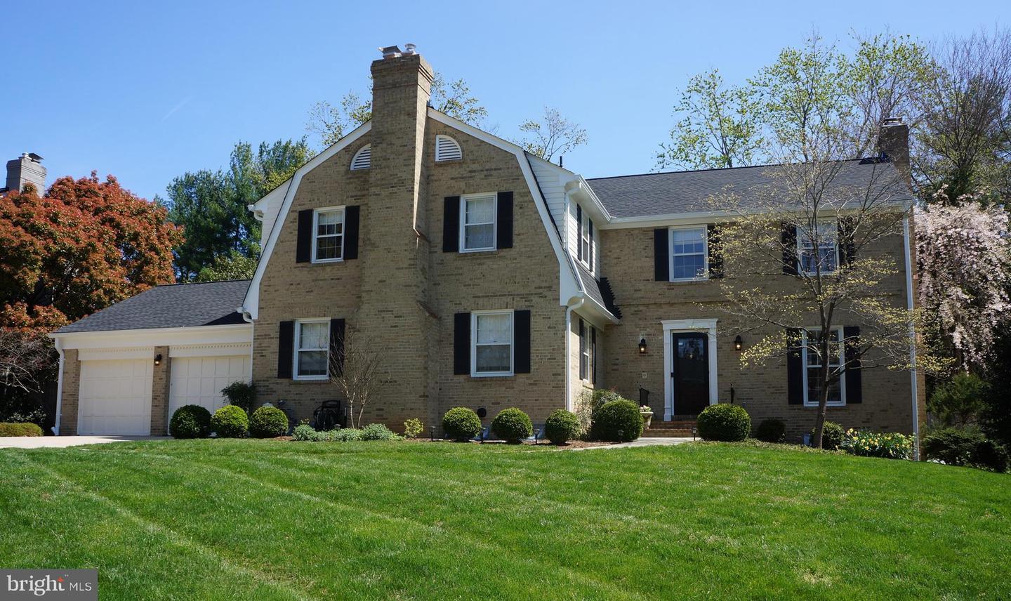 8201 Coach Street  Potomac MD 20854 photo