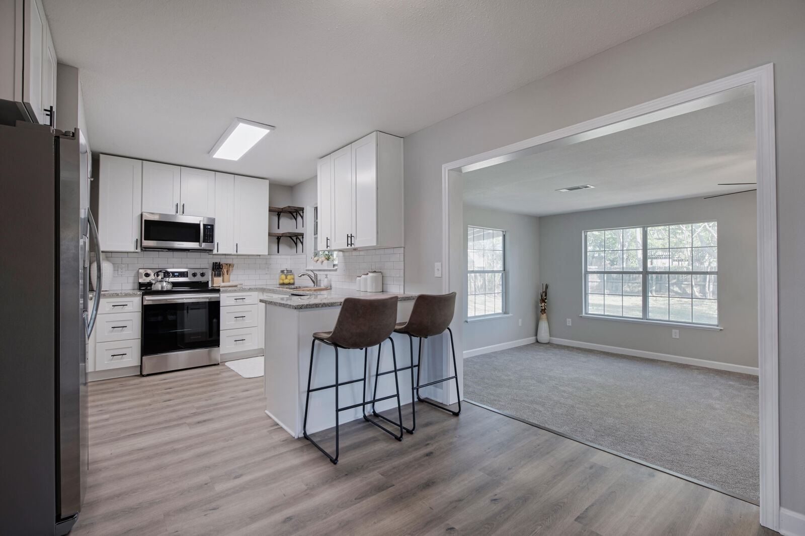 Property Photo:  410 NW Oakland Circle  FL 32548 