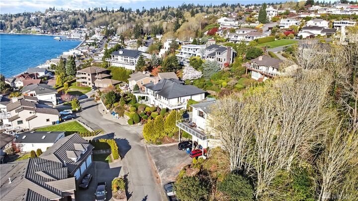 Property Photo:  28925  4th Place S  WA 98198 