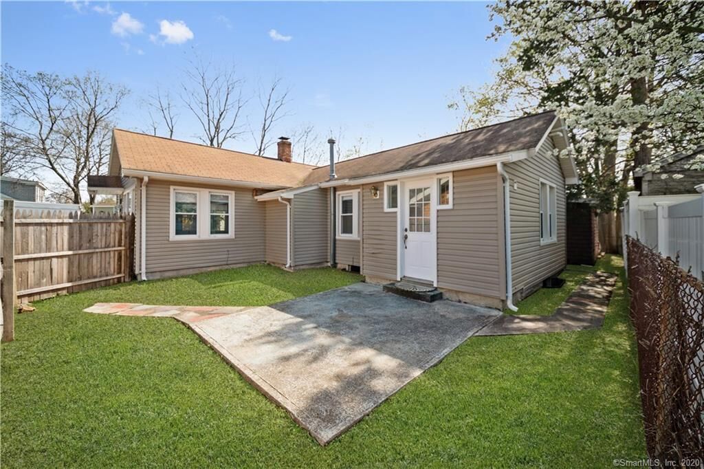 Property Photo: 3 Green Court CT 06460