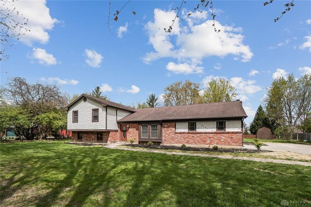 Property Photo:  2131 E Spring Valley Pike  OH 45458 
