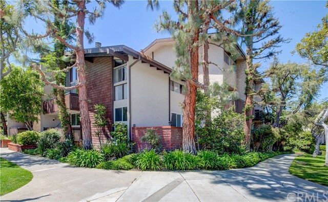 Property Photo: 5901 Canterbury Drive 12 CA 90230