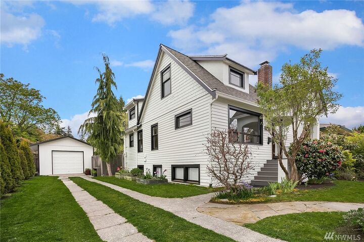 Property Photo: 1226 NE 92nd Street WA 98115