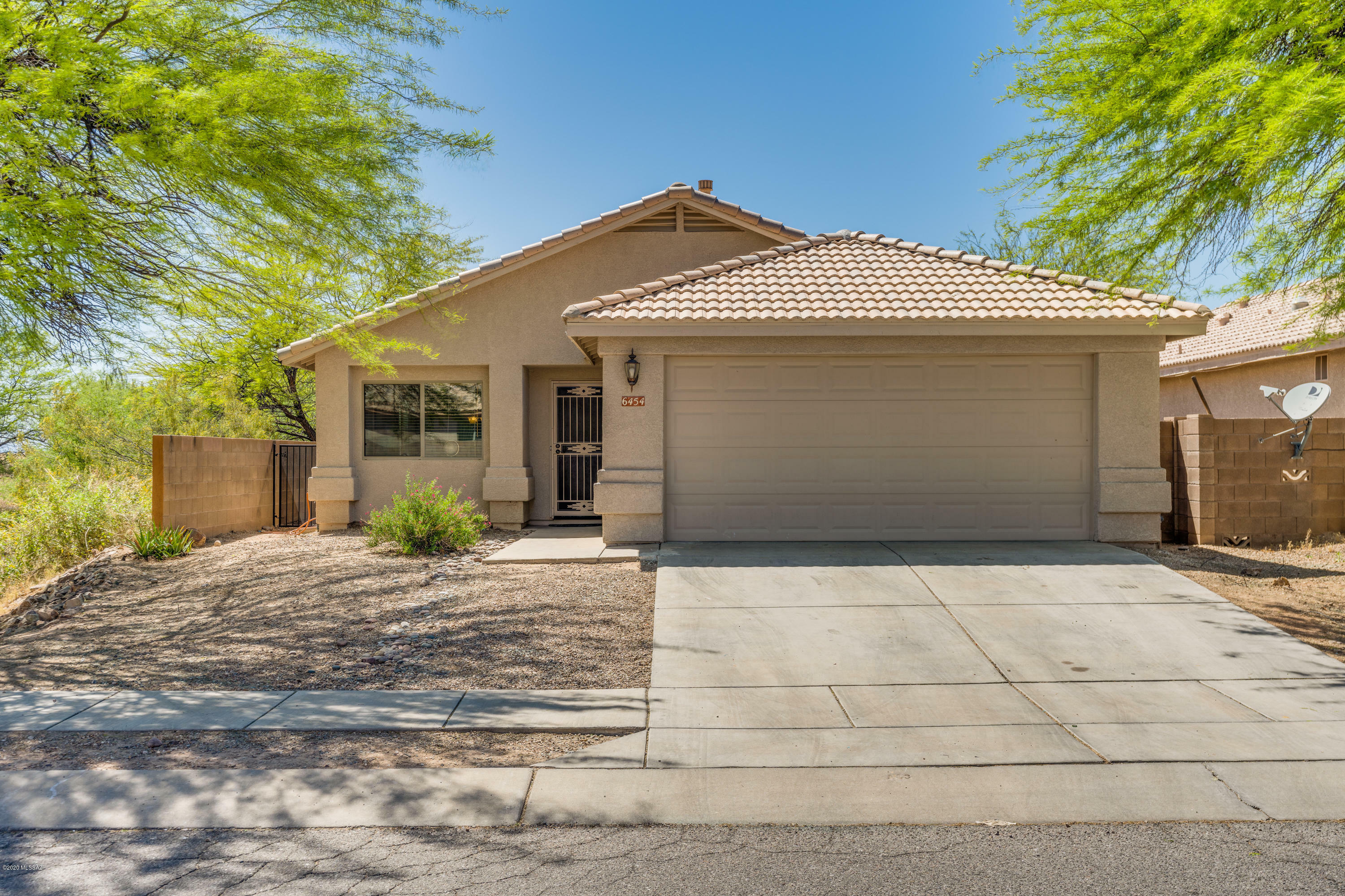 Property Photo:  6454 S Wheaton Drive  AZ 85747 