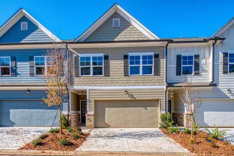 Property Photo: 1379 Heights Park Drive 6 GA 30316