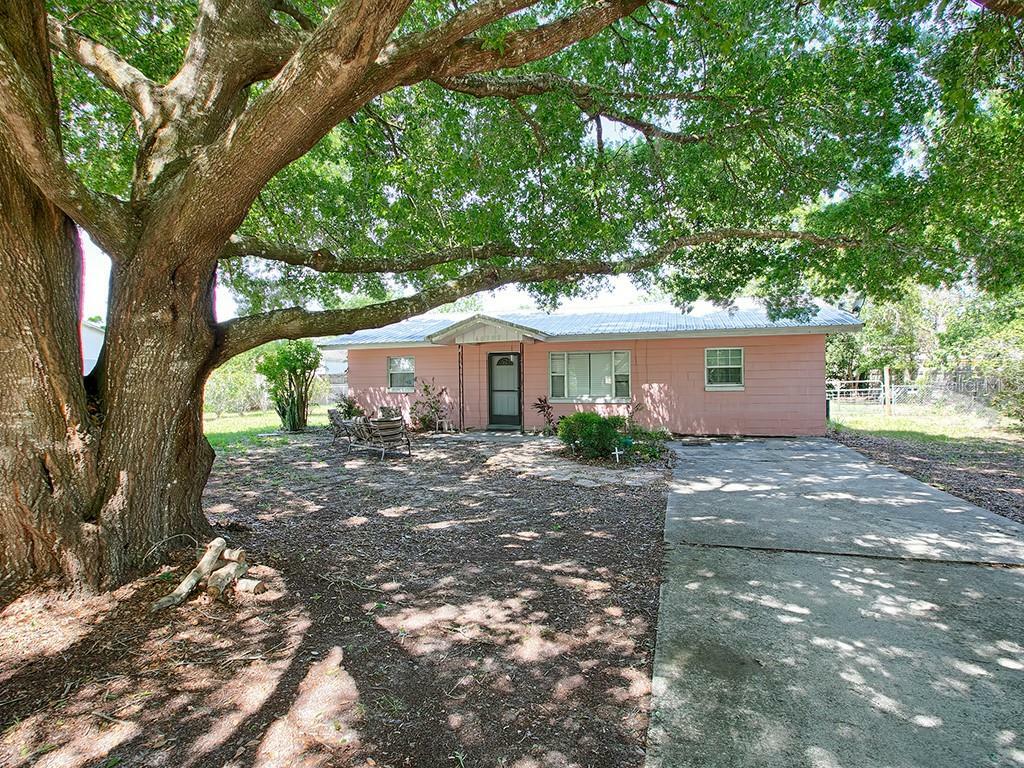 Property Photo:  40707 W 5th Ave  FL 32784 