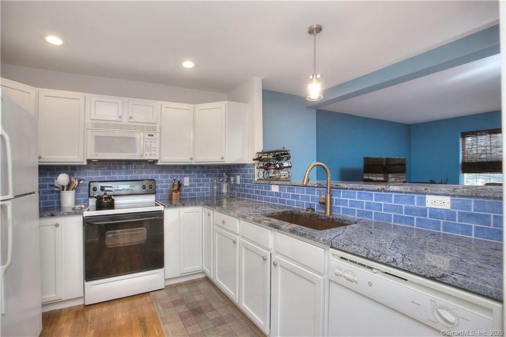 Property Photo:  160 Shelter Rock Road 3  CT 06810 