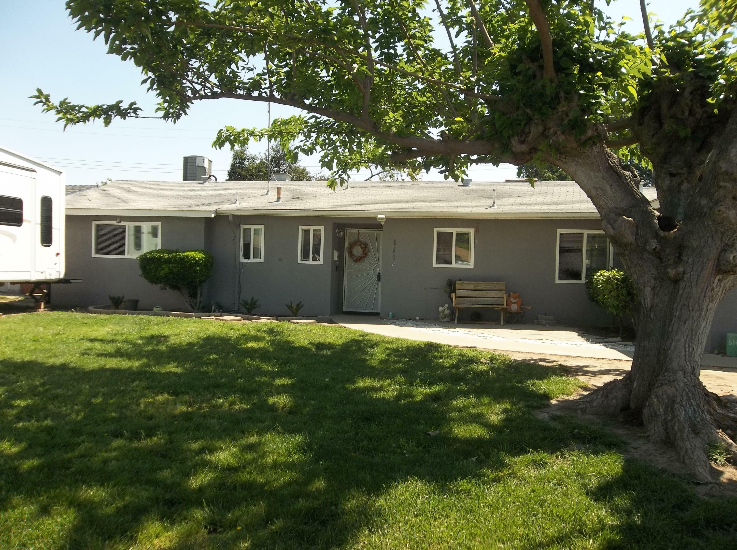 Property Photo:  1114 S Valley Street  CA 93277 