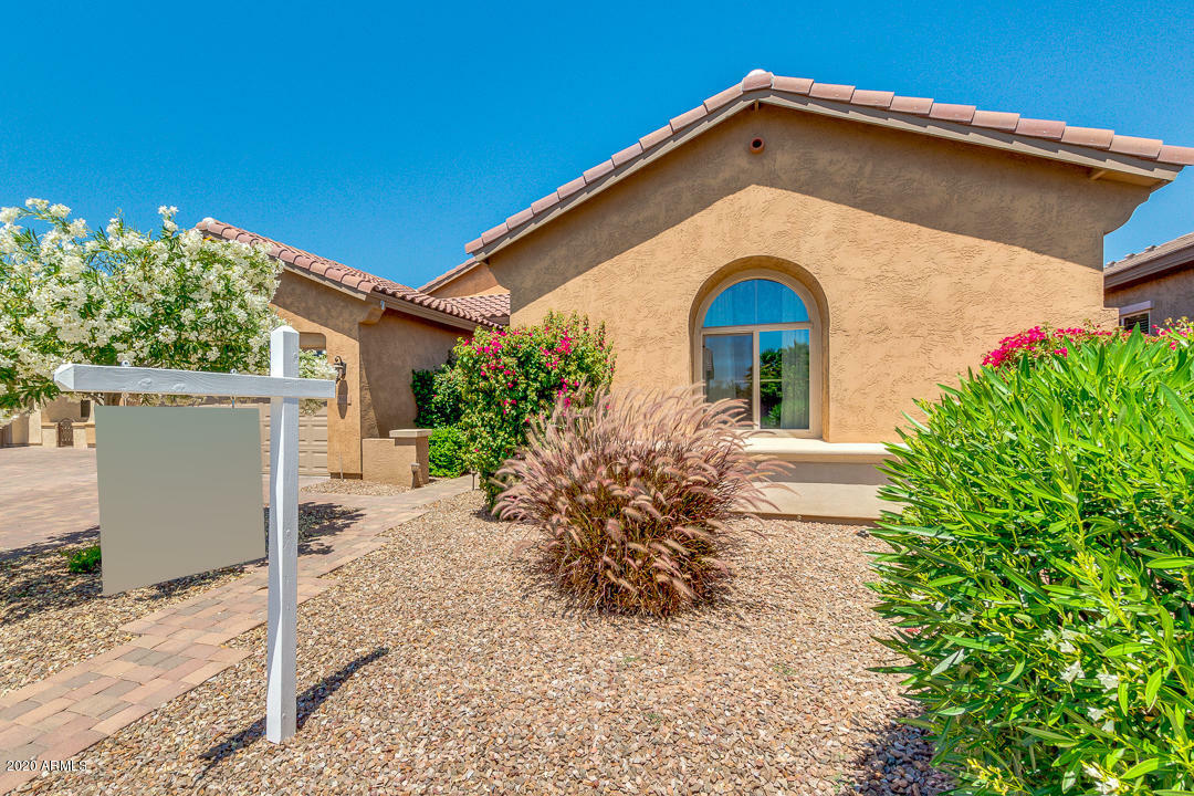 Property Photo:  620 W Yellowstone Way  AZ 85248 