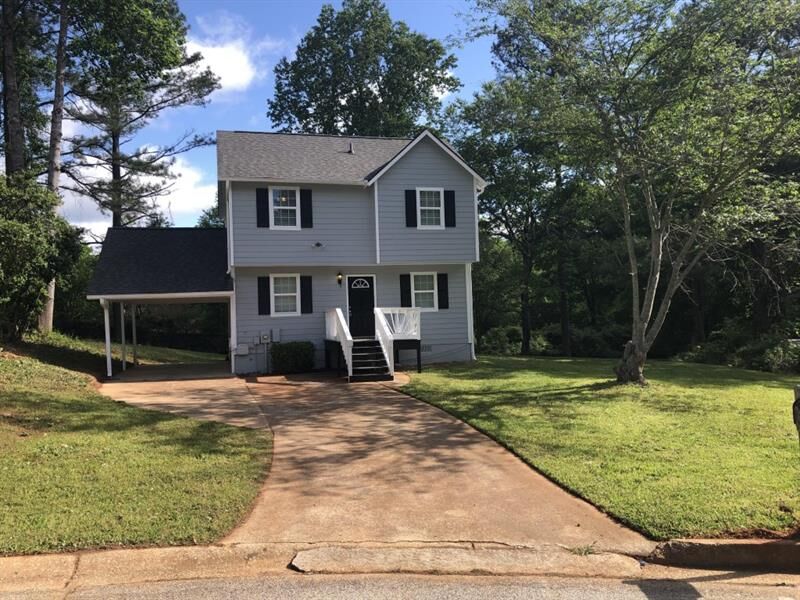 Property Photo: 8021 Big Rock Drive 30134