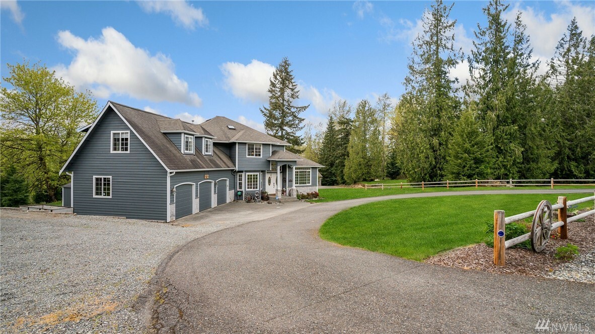 Property Photo: 23222 155th Ave SE WA 98296