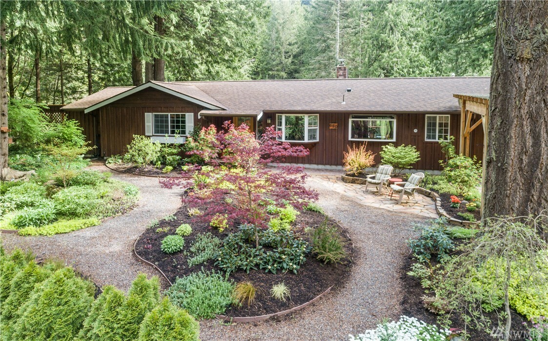 Property Photo: 680 Old Samish Rd WA 98229