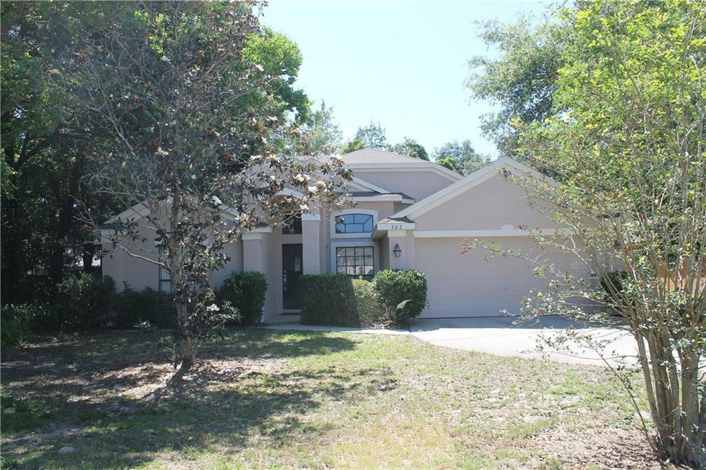 Property Photo:  302 Walk View Court  FL 32703 