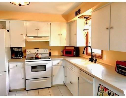 Property Photo:  290 Lincoln St  MA 01504 