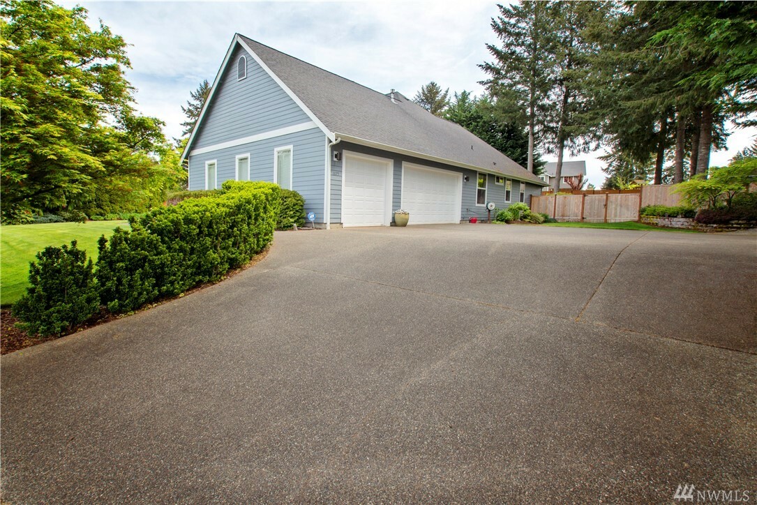 Property Photo:  6625 Prairie Ridge Dr NE  WA 98516 