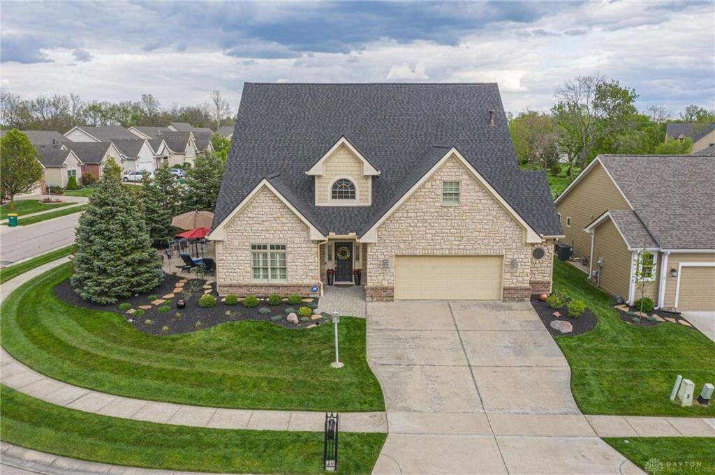 Property Photo: 155 Cobblestone Lane OH 45066