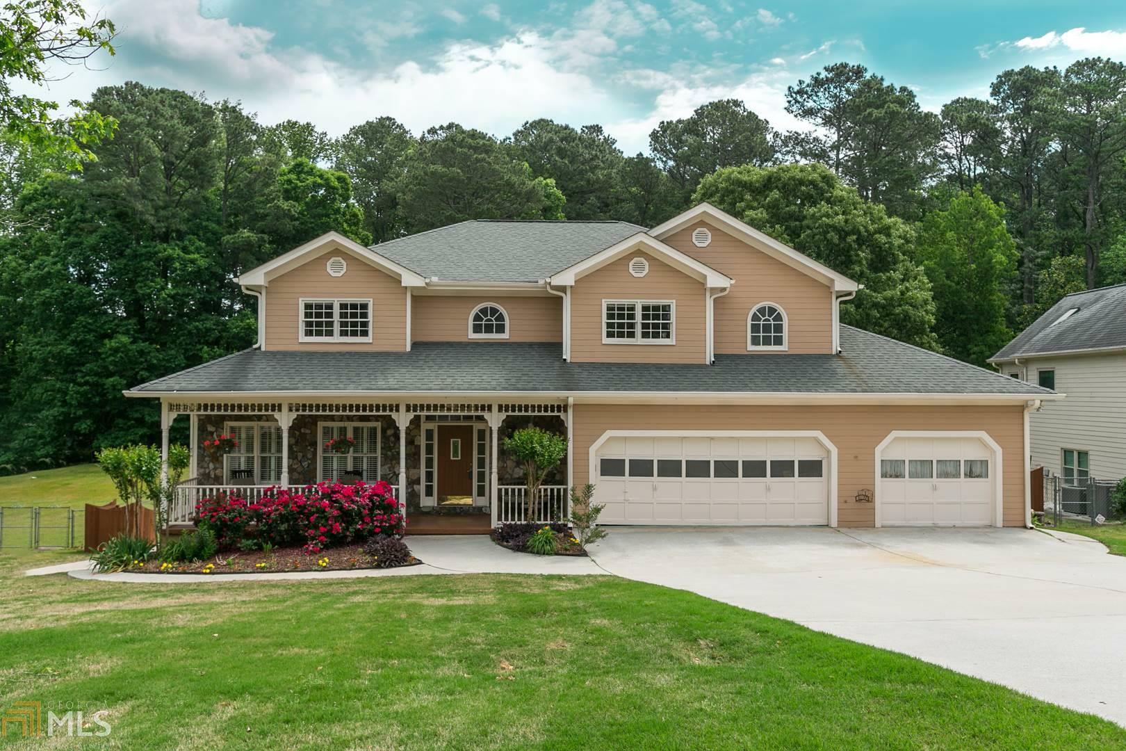 Property Photo:  2068 Lakewood Cir  GA 30017 