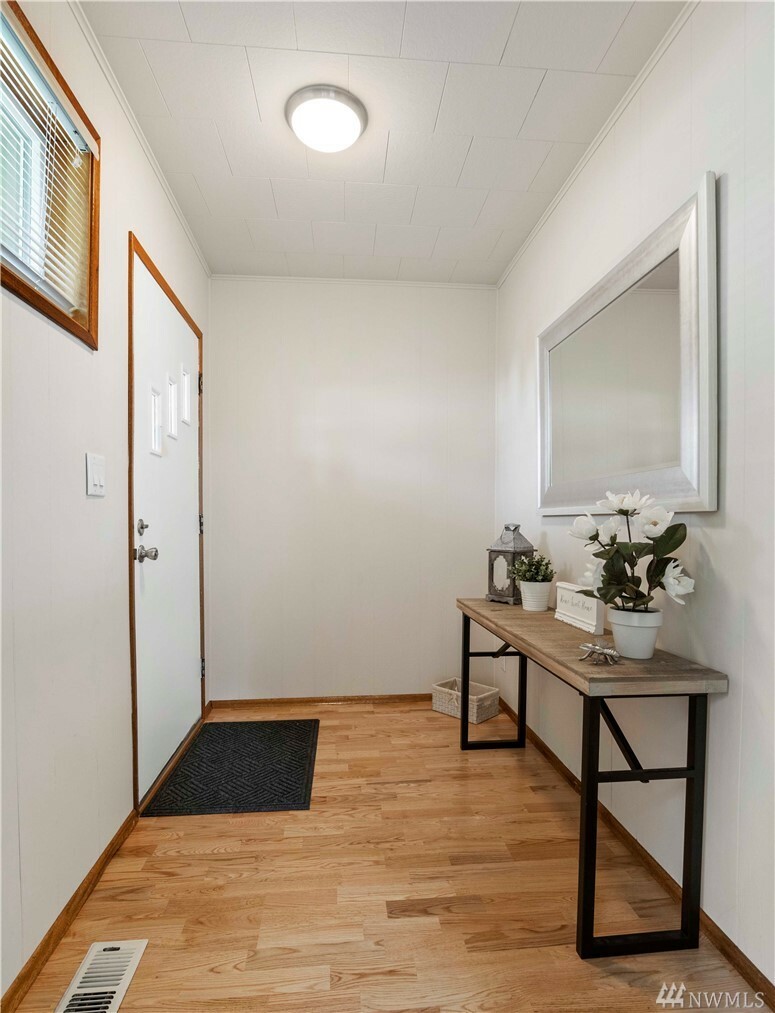Property Photo: 14101 80th St E WA 98372