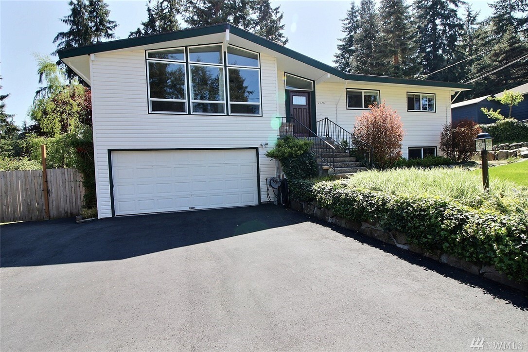 Property Photo: 2728 90th St SE WA 98208